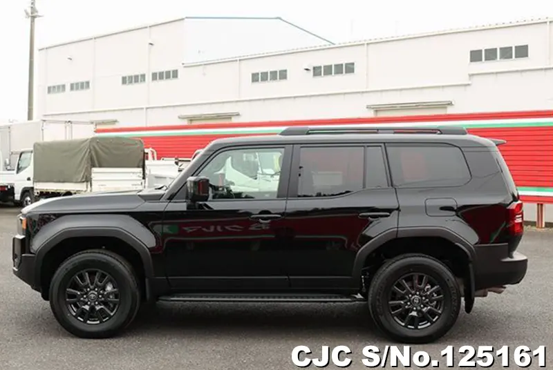 Toyota Land Cruiser 250 in Black for Sale Image 7