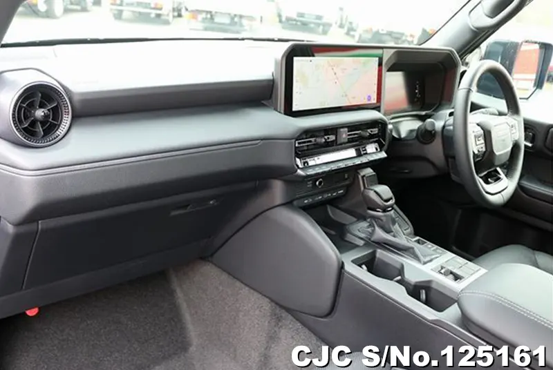 Toyota Land Cruiser 250 in Black for Sale Image 10