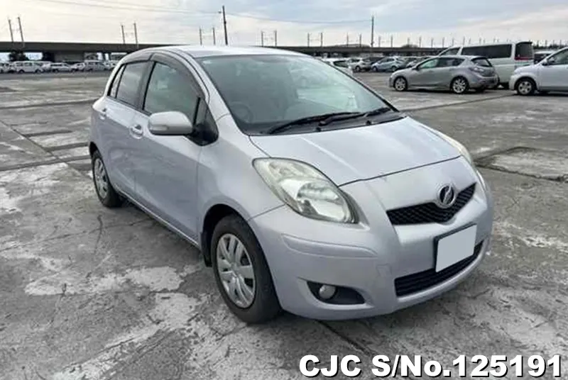 Toyota / Vitz 2008