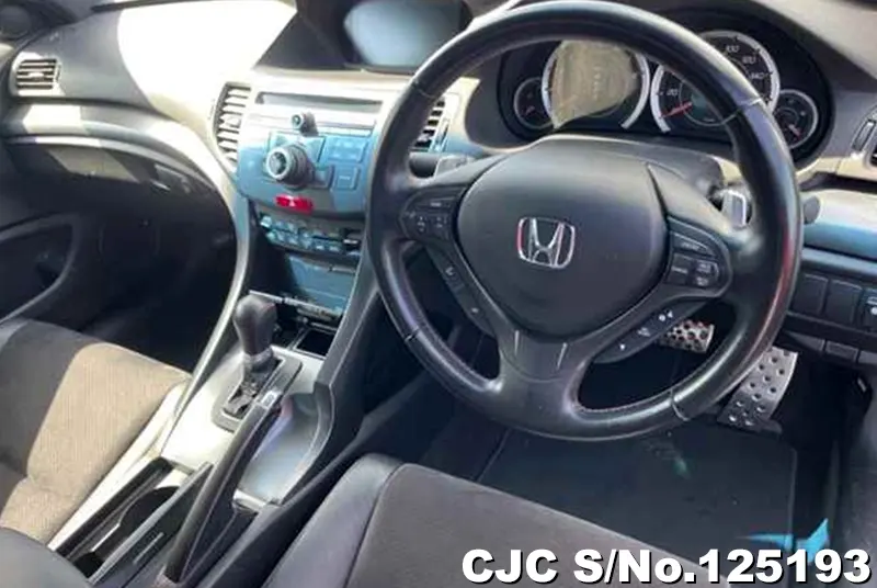 Honda Accord in Silver for Sale Image 5