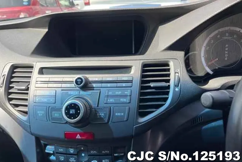 Honda Accord in Silver for Sale Image 8