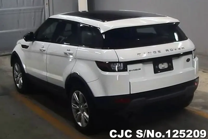 Land Rover Range Rover in White for Sale Image 1