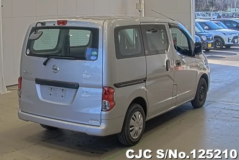 Nissan NV200 in Silver for Sale Image 1