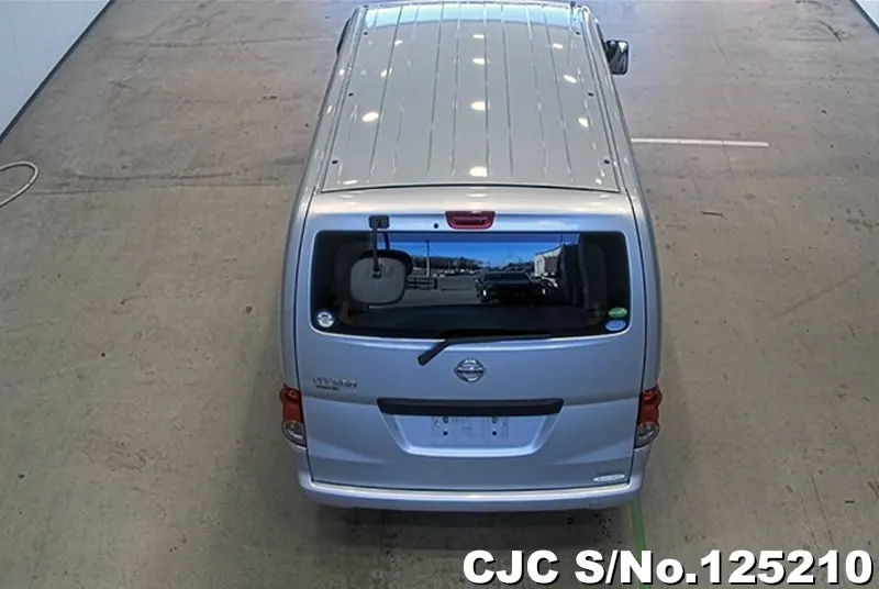 Nissan NV200 in Silver for Sale Image 2