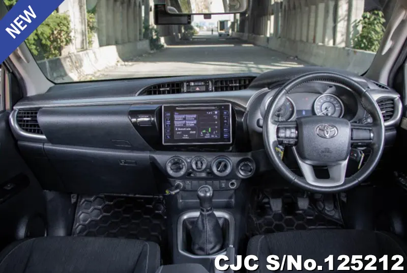 Toyota Hilux in White for Sale Image 5