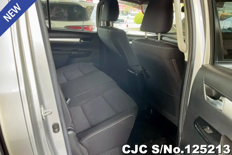 Toyota Hilux in Silver for Sale Image 10