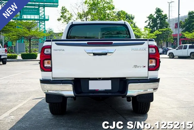 Toyota Hilux in White for Sale Image 5