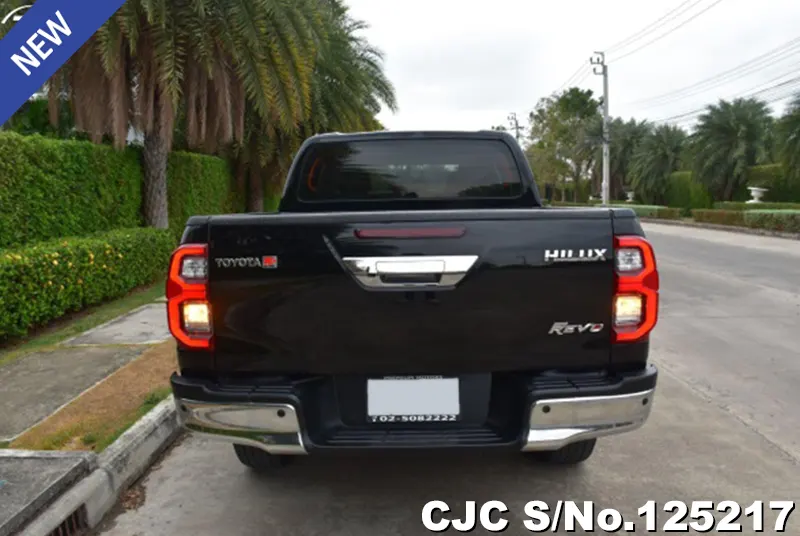 Toyota Hilux in Black for Sale Image 3