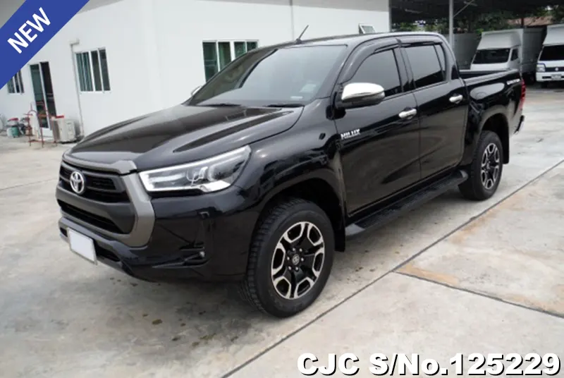 Toyota Hilux in Black for Sale Image 2
