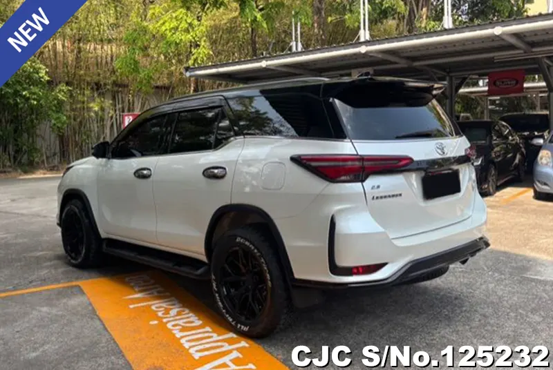 Toyota Fortuner in White for Sale Image 1