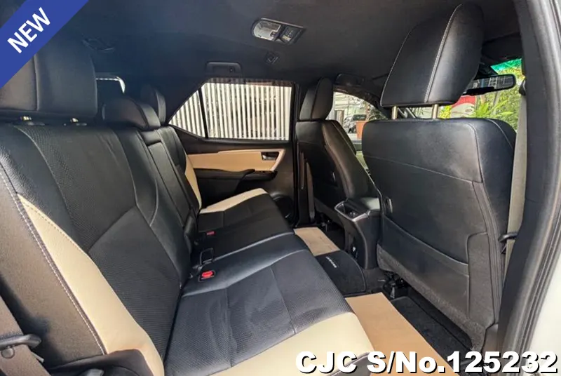 Toyota Fortuner in White for Sale Image 7