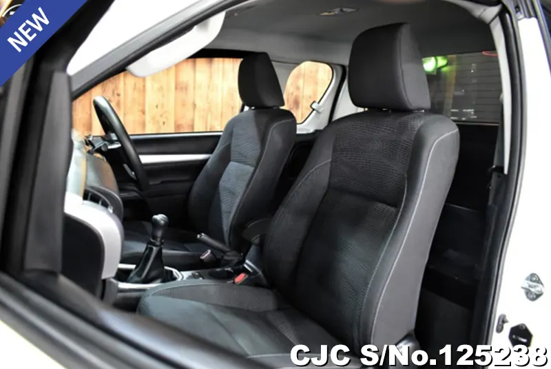 Toyota Hilux in White for Sale Image 7