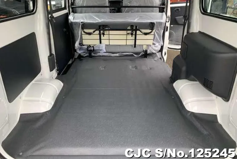 Toyota Townace in White for Sale Image 8