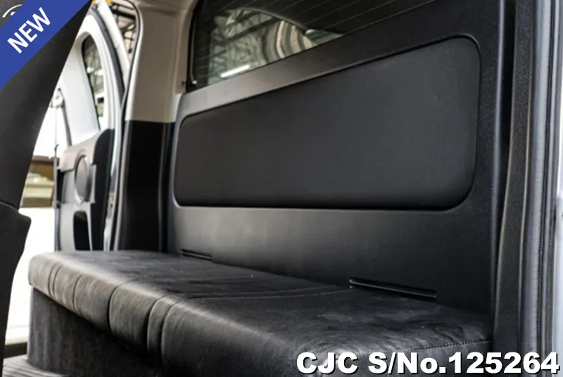 Toyota Hilux in Silver for Sale Image 10