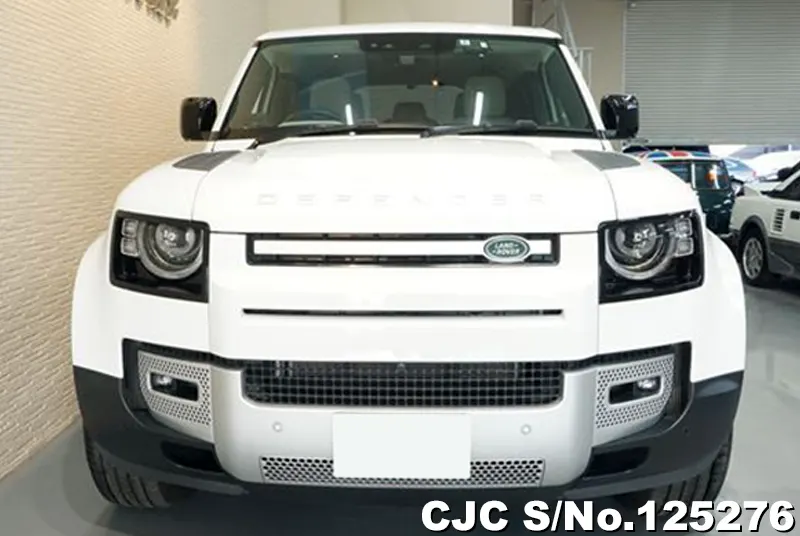 Land Rover Defender in White for Sale Image 2