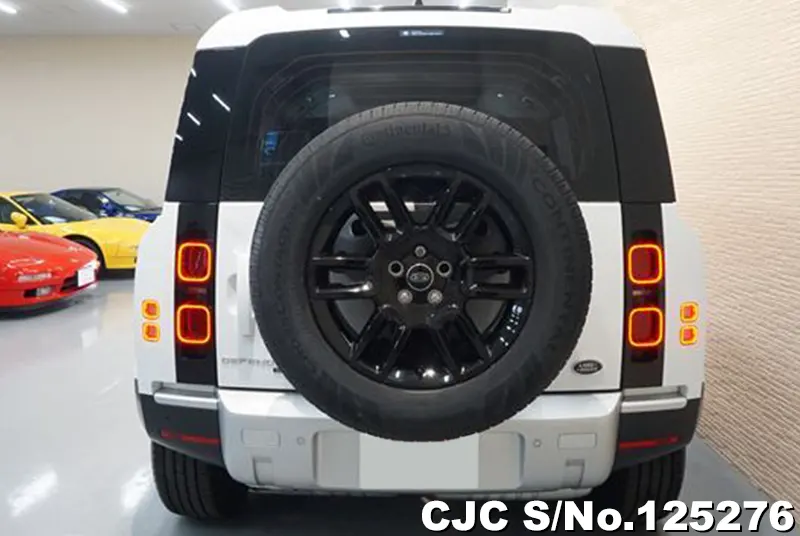 Land Rover Defender in White for Sale Image 3
