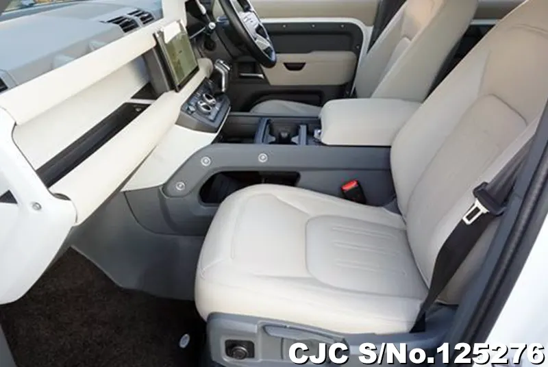 Land Rover Defender in White for Sale Image 7