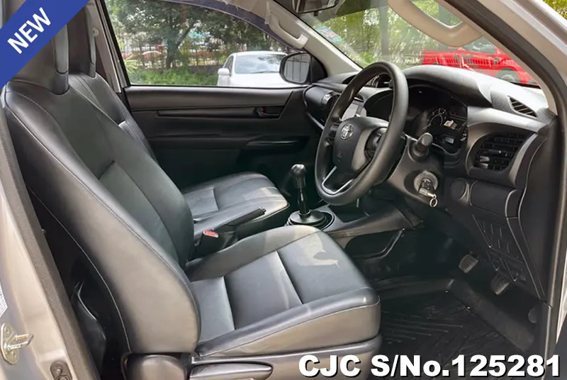 2022 Toyota / Hilux / Revo Stock No. 125281