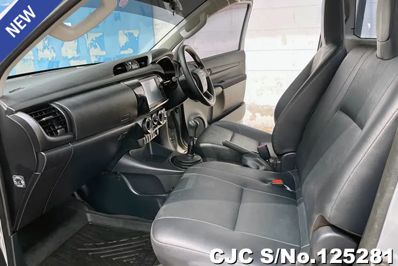 2022 Toyota / Hilux / Revo Stock No. 125281