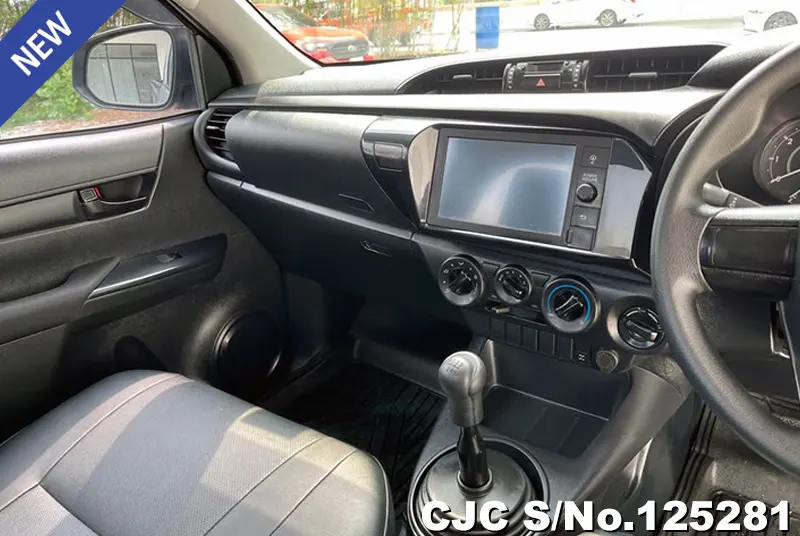 2022 Toyota / Hilux / Revo Stock No. 125281
