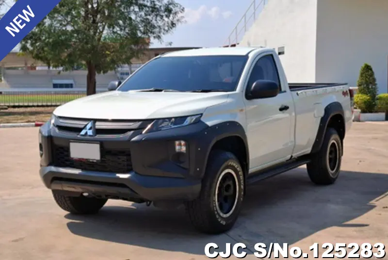 Mitsubishi Triton in White for Sale Image 3
