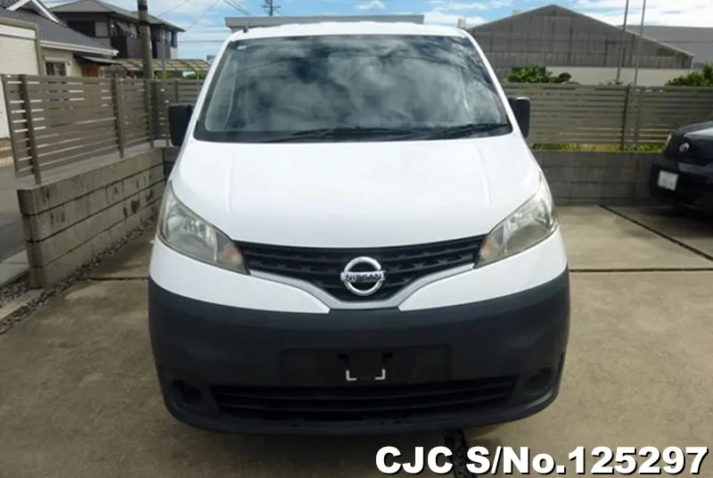 Nissan NV200 in White for Sale Image 4