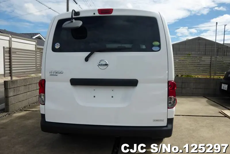 Nissan NV200 in White for Sale Image 5
