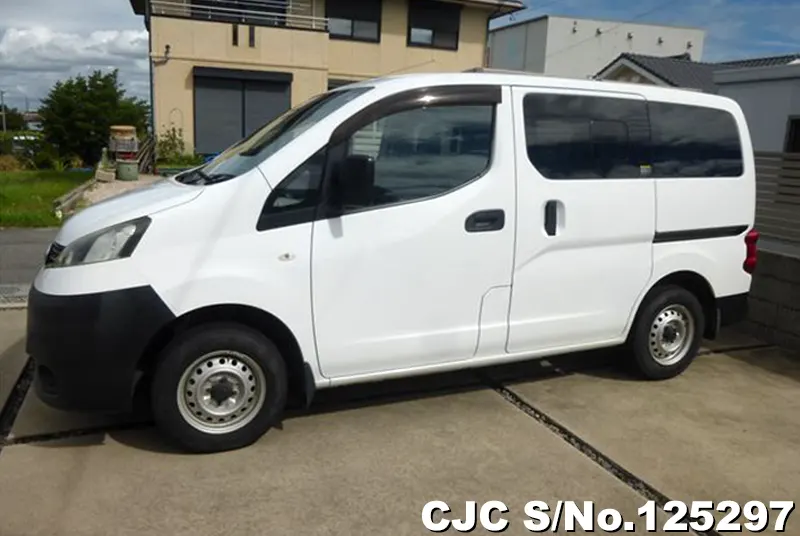 Nissan NV200 in White for Sale Image 6