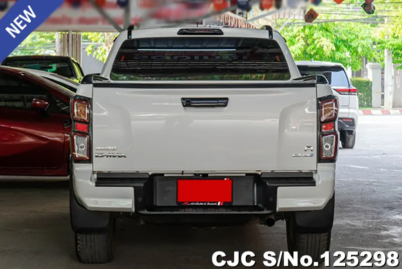 Isuzu D-Max in White for Sale Image 5