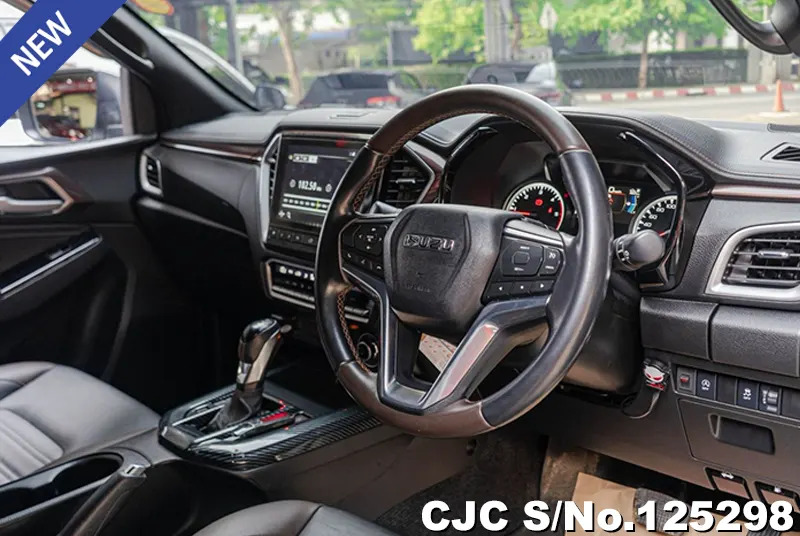 Isuzu D-Max in White for Sale Image 9