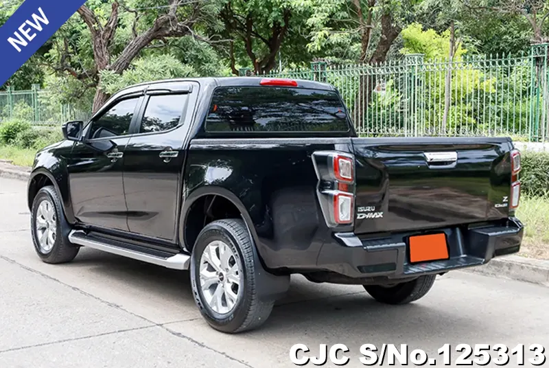 Isuzu D-Max in Black for Sale Image 1
