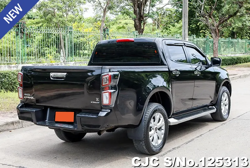 Isuzu D-Max in Black for Sale Image 2