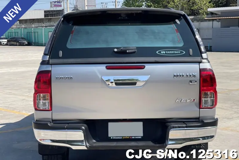 Toyota Hilux in Gray for Sale Image 2