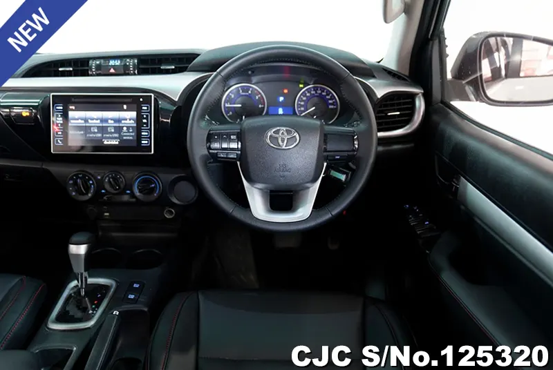 Toyota Hilux in White for Sale Image 9