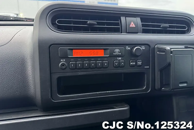 Toyota Succeed Van in Silver for Sale Image 15