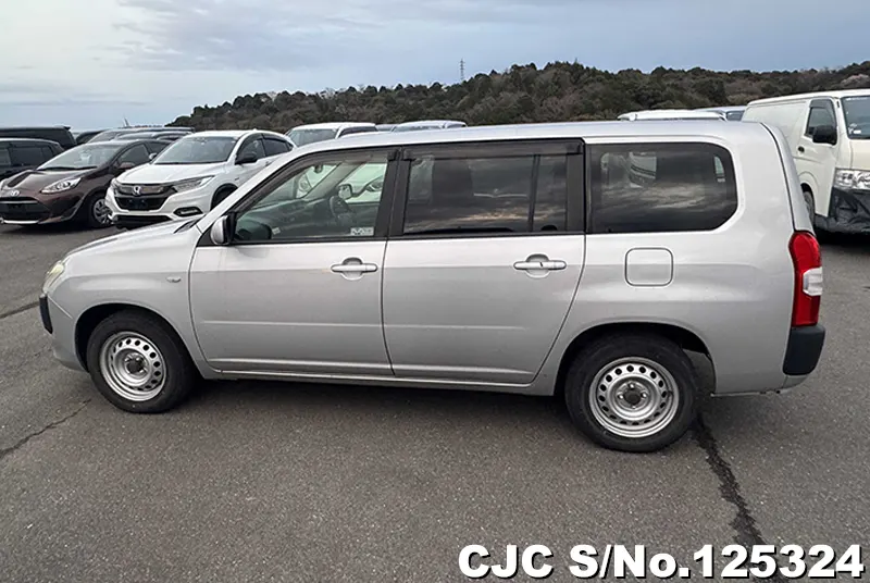 Toyota Succeed Van in Silver for Sale Image 7