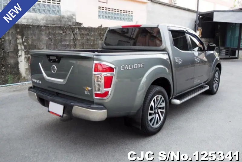 Nissan Navara in Silver for Sale Image 2