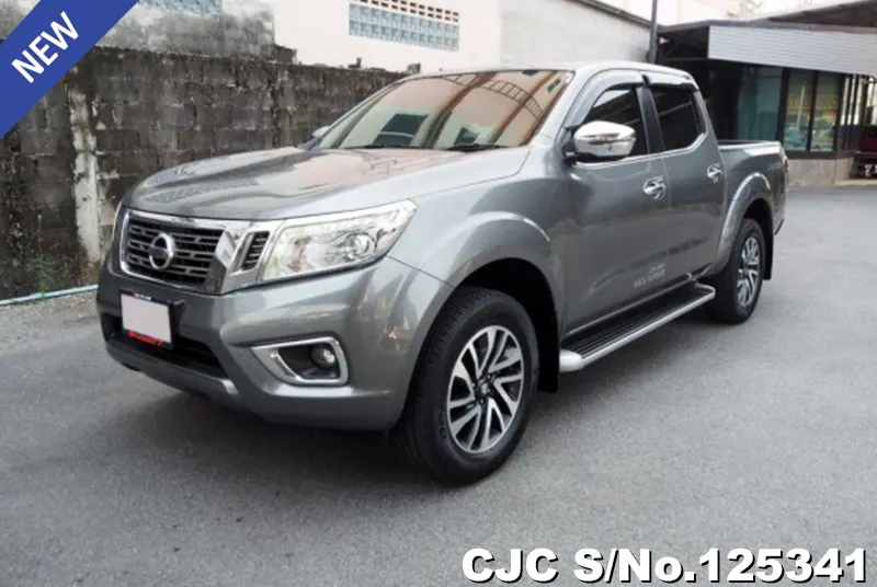 Nissan Navara in Silver for Sale Image 3