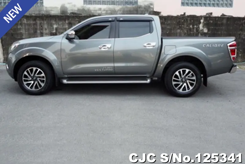 Nissan Navara in Silver for Sale Image 7