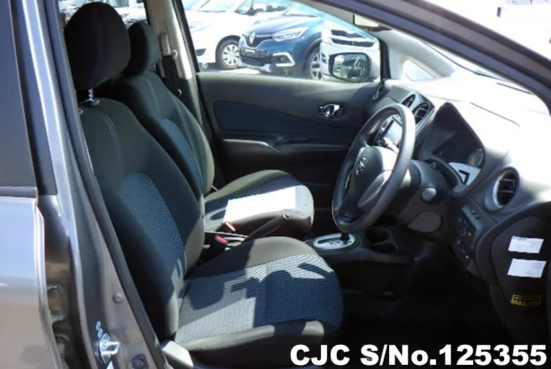 Nissan Note in Gray for Sale Image 10