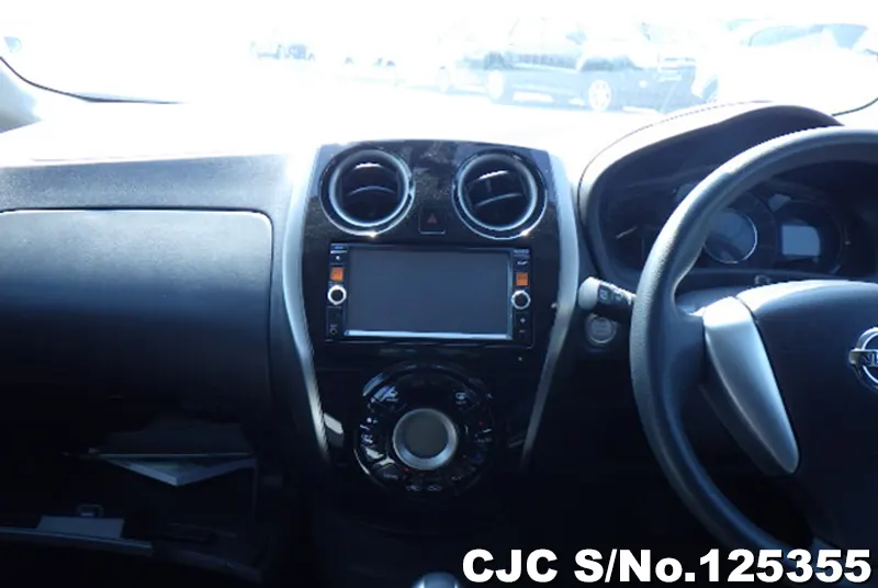 Nissan Note in Gray for Sale Image 16