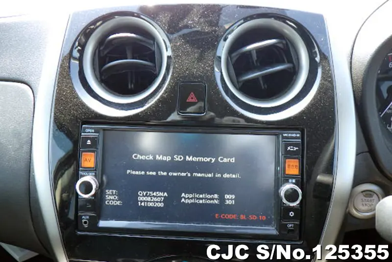 Nissan Note in Gray for Sale Image 18