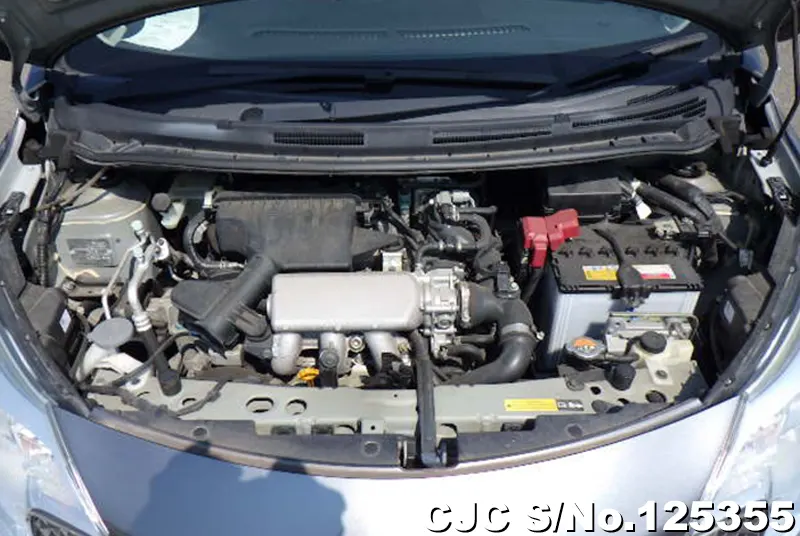 Nissan Note in Gray for Sale Image 22