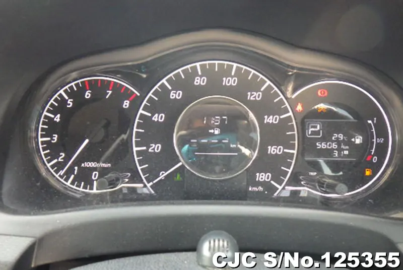 Nissan Note in Gray for Sale Image 29