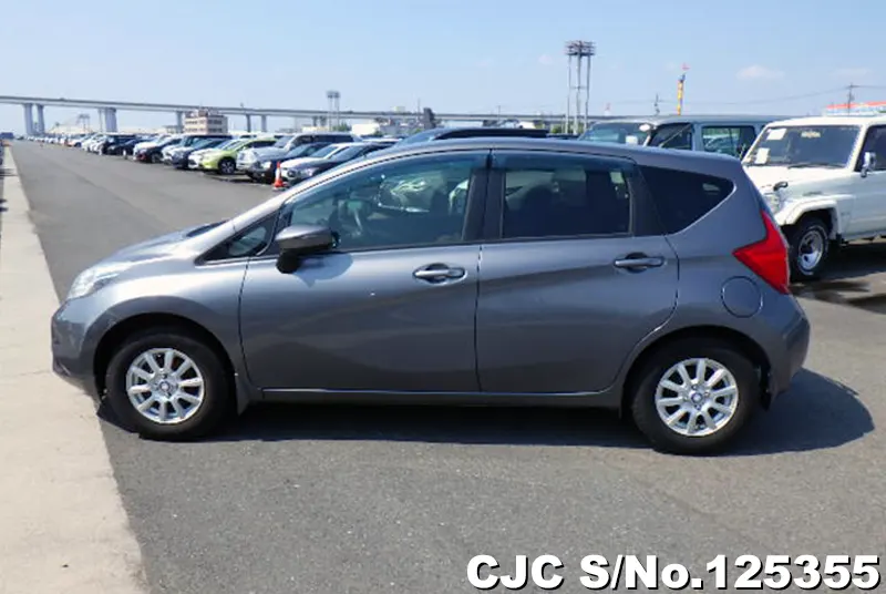 Nissan Note in Gray for Sale Image 7