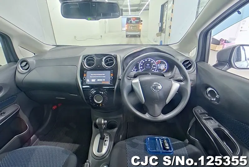 Nissan Note in Gray for Sale Image 4