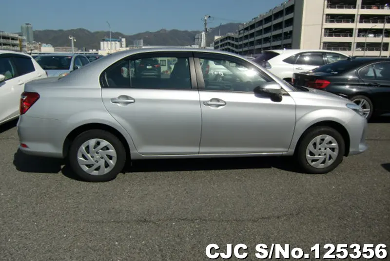 Toyota Corolla Axio in Silver for Sale Image 6