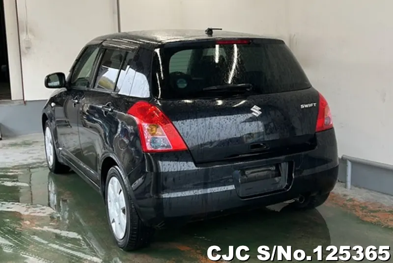 Suzuki Swift in Black for Sale Image 1