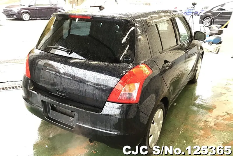 Suzuki Swift in Black for Sale Image 2
