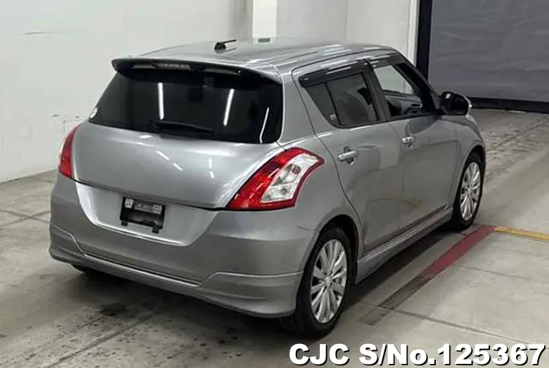 Suzuki Swift in Silver for Sale Image 2